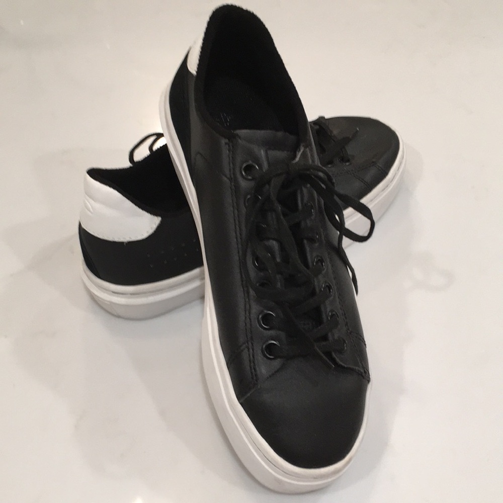 Clear Weather Black Leather Sneaker